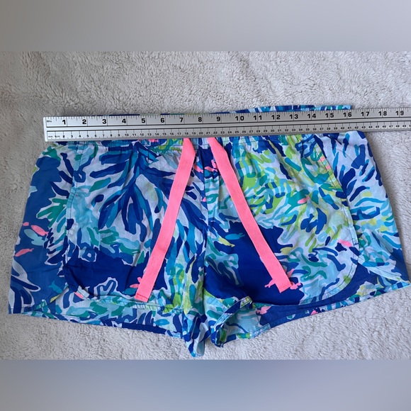 Lilly Pulitzer Wade and Sea Lounge Sleep Shorts Women Size Medium - Picture 3 of 6